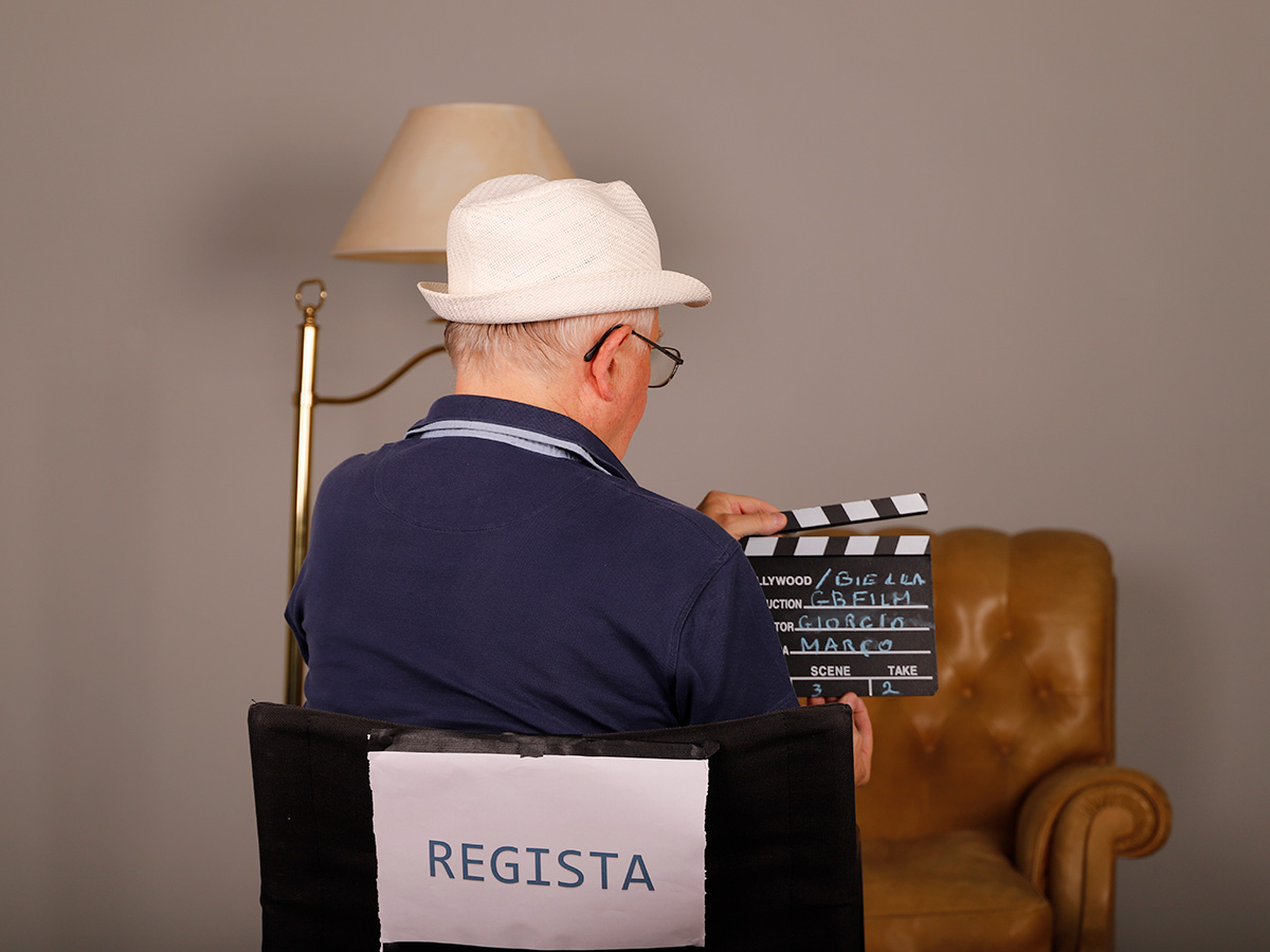Troupe cinematografica al lavoro sul set